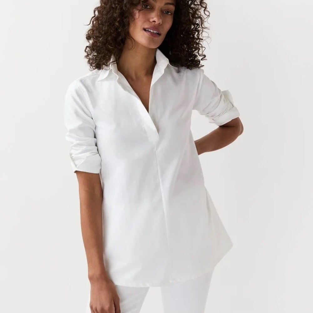 ANN MASHBURN White Long-Sleeve V-Front Tunic Shirt
